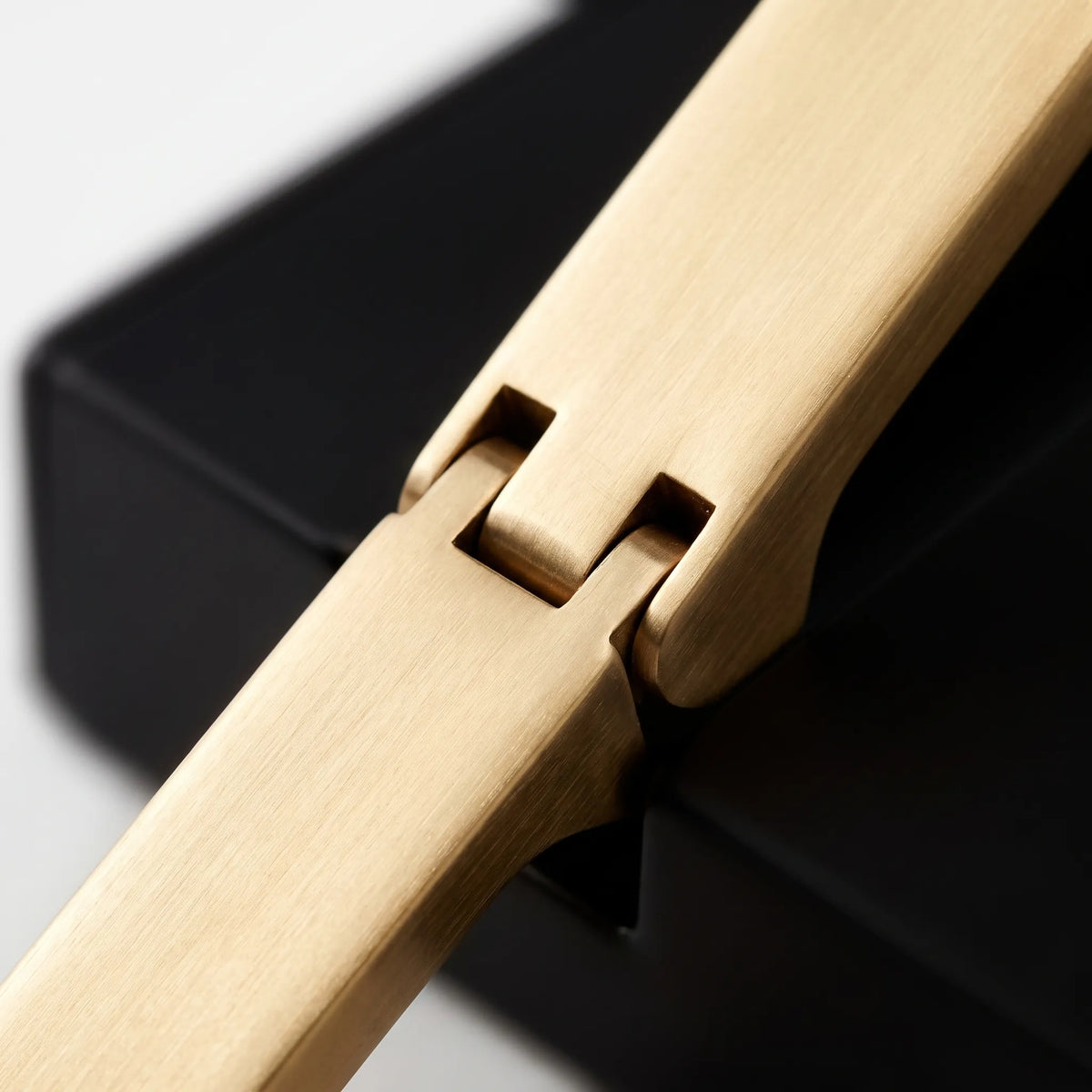 Foldix - Modern Folding Wall-Mounted Coat Hook Rail Hanging Winter Coats